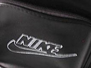 NIKE皮包产品刺绣...